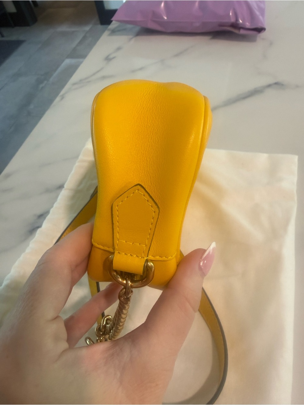 Gucci Marmont Small Camera Bag – Yellow Matelassé Leather Crossbody - Picture 7 of 11